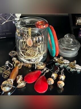 Stylish Red Teardrop Earrings and Mixed Jewelry Jar